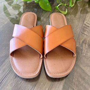 Universal Thread Size 10 Women’s Sandals